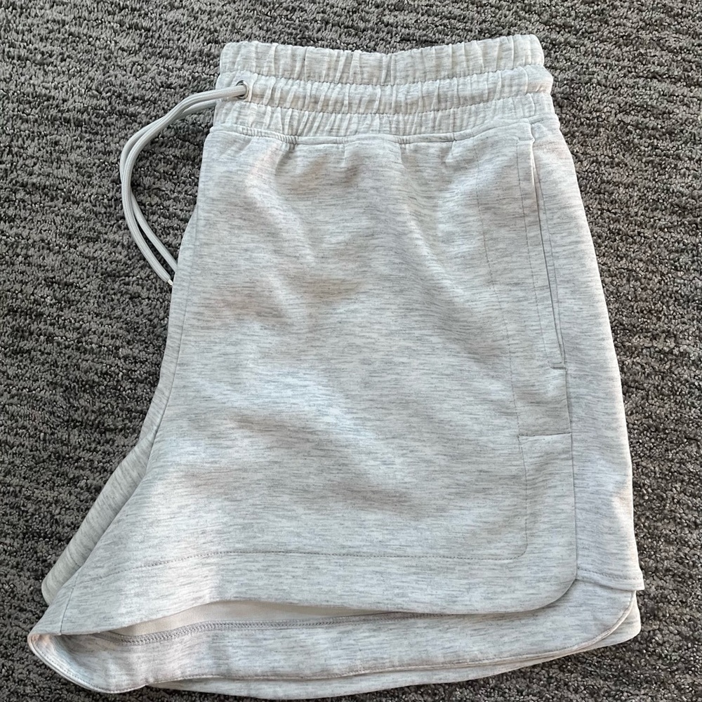 NWOT Yogalicious HR Short